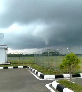 Fenomena Puting Beliung Rusak Fasilitas Umum PPI Balambang