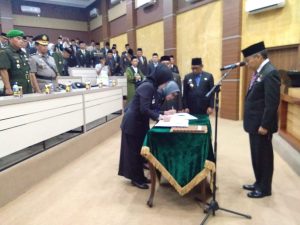 Taufan Pawe Lantik Dua Pejabat Lingkup Kota Parepare, Ini Orangnya