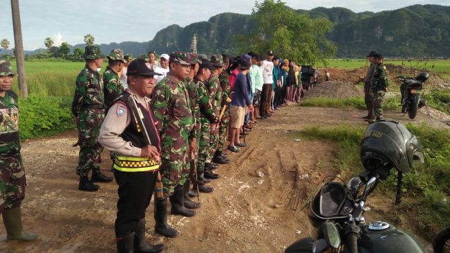 Unsur Gabungan TNI – Polri, Gotong Royong Diminasatene