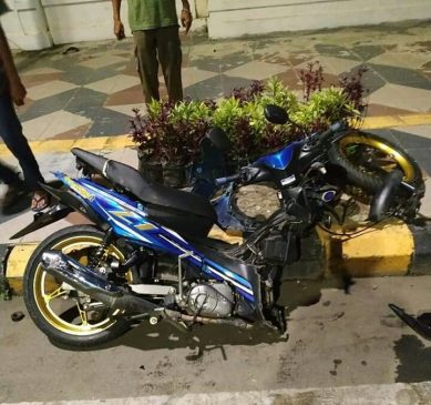 Papasan Dengan Mini Bus, Pengendara Motor Meninggal di Tempat