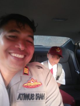 Polsek Minasatene, Canangkan Antar Murid ke Sekolah