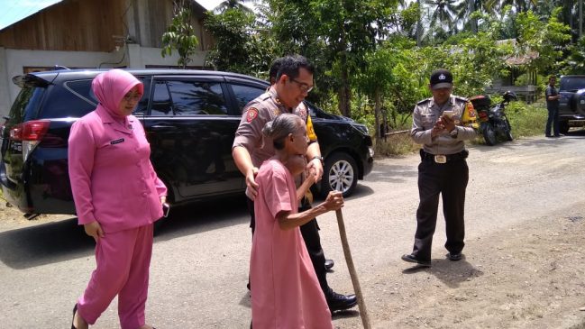Polres Pasangkayu, Santuni Khadijah, Tua Sepuh dan Buta