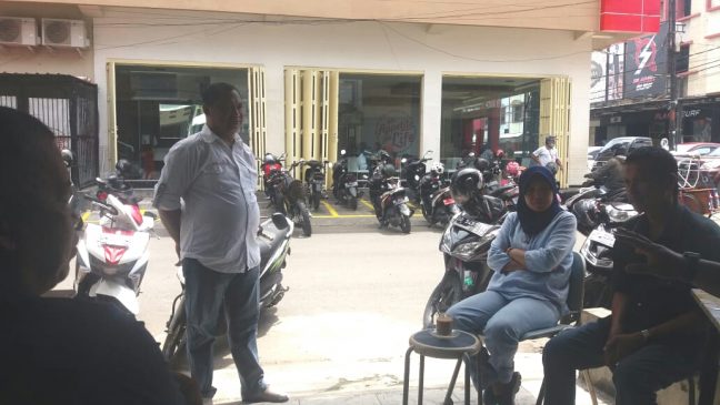 Nurtiati Sjam, Anggota DPRD Parepare Ngopi Bareng Warga