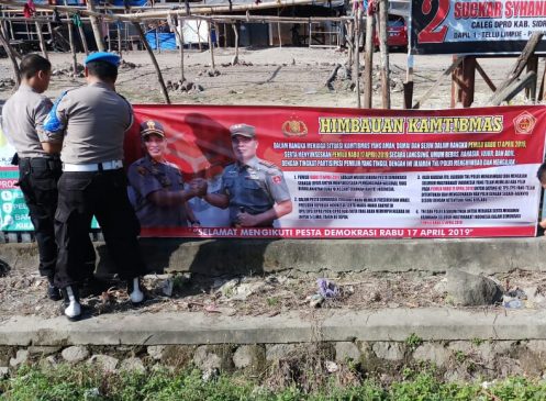 H – 7 Pemilu, Polres Sidrap Tebar Spanduk Pesan Damai