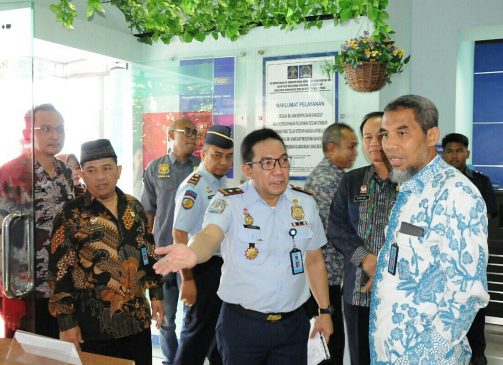 Staf Ahli Menkumham Kunjungi Kantor Imigrasi Parepare, Ini Pesannya