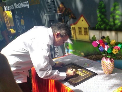 Taufan Canangkan 22 Kelurahan di Parepare Programkan Nabung Sampah Dapat Emas