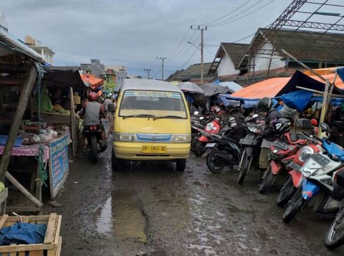 Pemkot Parepare Diminta Segera Tata Pasar Basah Lakessi