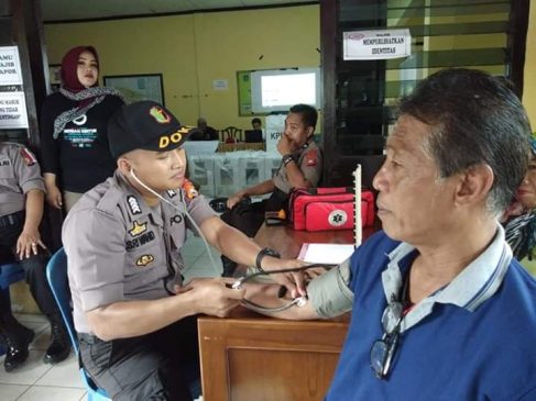 Polisi Turunkan Tim Medis Periksa Petugas Rekapitulasi Suara