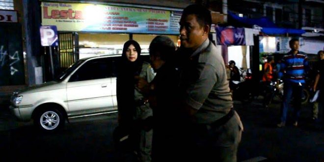 Wah, Diduga Mobil Oprasional Satpol Parepare di Pakai Oknum Pembiayaan