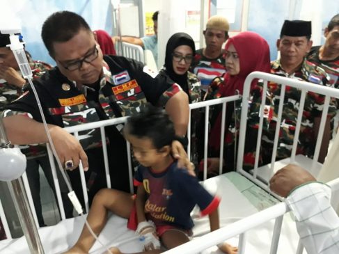 Kunjungan LMP. Jadi Semangat Pengasuh Reski, Anak Penderita Tumor di Kepala