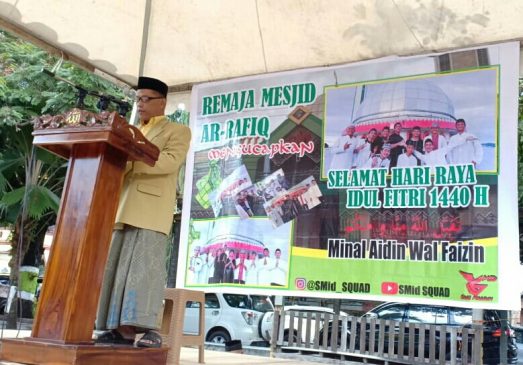 Sholat Ied Bacukiki Barat Terpusat Di Lapangan Kodim Kelurahan Sumpang Minangae