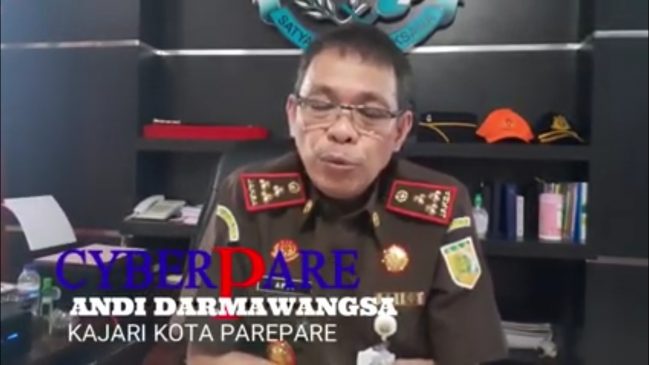 Tonton “Kejaksaan Cium Keberadaan Tersangka Korupsi Obat Dokter Yamin” di YouTube