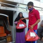 GAZZAS Cafe & Resto Bagikan Sembako Ke Warga