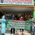 Perkumpulan Pedagang Rumput Laut SumbangTiga Macam Alat Medis Lawan Covid – 19