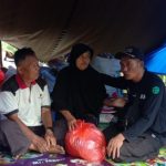Peduli Terhadap Korban Bencana Banjir Bandang Seorang Wartawan Morowali Tak Kenal Lelah