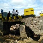 DPRD Morut Respon Cepat Tinjau Jembatan Bungini, Kontraktor Akan Secepatnya Ganti