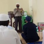Kepala Desa Kabba Bersama Bhabinkamtibmas, Berikan Pesan prokes dan Kamtibmas Melalui Safari Jum’at