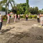 Cegah Covid-19, Bhabinkamtibmas Polsek Minasatene Tingkatkan Imunitas Dengan Lakukan Olah Raga Bersama