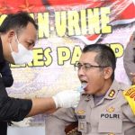Satuan Fungsi dan Perwira Pertama Polres Parepare Lakukan Tes Urine dengan Drugwipe Test