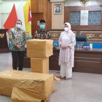 Bertandang ke Parepare, Anggota DPR RI Hasnah Syam Serahkan Bantuan Alkes