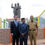 Berakhir Pekan, Taufan Pawe Ajak Berselfie di Monumen Cinta Sejati Habibie-Ainun