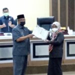 Rapat Paripurna: DPRD Serahkan 3 Ranperda Insiatif