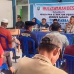 GIAT BALLA EWAKO Hadiri Musyawarah Penetapan Struktur Bumdes, Bhabinkamtibmas Sampaikan Pesan Kamtibmas