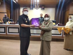 Rapat Paripurna DPRD Kota Parepare Bersama Pemkot Tentang  Pertanggungjawaban Pelaksanaan APBD