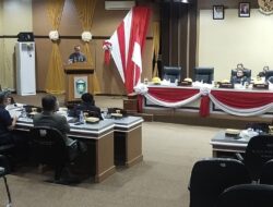 Rapat Paripurna DPRD, Pemkot Serahkan Dokumen KUa PPAS APBD Tahun 2023