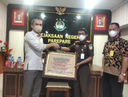 Kejari Parepare Pulihkan Keuangan Negara Rp. 2,8 Miliar Dari Denda Pembangunan Masjid Terapung dan Anjungan Cempae