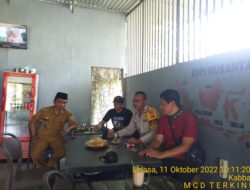 Musim Penghujan, Bhabinkamtibmas Polsek Minasatene Bersama Kepala Desa Kabba Imbau Warga Waspada Bencana Alam