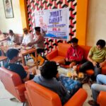 Jumat Curhat Bersama, Kapolsek Minasatene di Warkop 25 Desa Kabba
