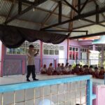 Lewat DDS, Bhabinkamtibmas Aipda Muhammading Sambangi SDN. 30 PANAIKANG, Sampaikan Pesan Kamtibmas