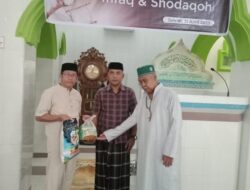 Panitia UPZ Masjid Raodhatul Jannah Bagikan Zakat Kepada Mustahik