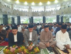 Sholat Idul Fitri Akhirnya Dilaksanakan di Masjid Terapung BJ Habibie