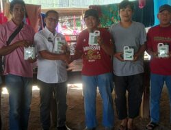 DPKP Kota Parepare Salurkan Pupuk Hayati Cair untuk 14 Kelompok Tani di Kelurahan Lapadde