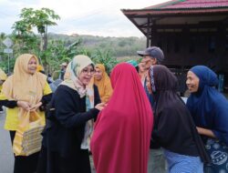 Blusukan di Bacukiki, Erat Bersalam Sampaikan Program Gratis Seragam Sekolah