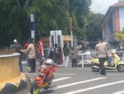 LSM PAKAR Menggelar Aksi Unjuk Rasa Tuntut Transparansi Penggunaan Dana Hibah