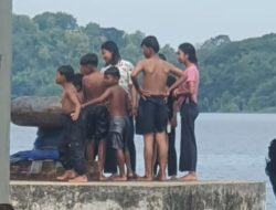 KPP Kritik PT Pelindo Parepare,Sejumlah Anak Bermain di Dermaga