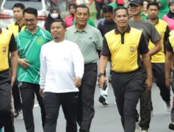 Wali Kota Parepare Hadiri Kegiatan Jalan Santai dan Senam Sehat dalam Rangka HUT Bhayangkara ke-78