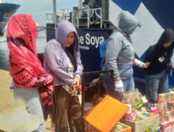 Diduga Adanya Pembiaran, Pedagang Asongan Bebas Jualan di Dermaga