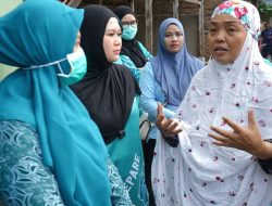 TP PKK Parepare Turun Langsung Bantu Korban Kebakaran