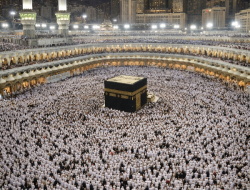 Dari Lembah Gersang Ke Jantung Dunia Islam, Jejak Panjang Pembangunan Mesjidil Haram Hingga Era Modern