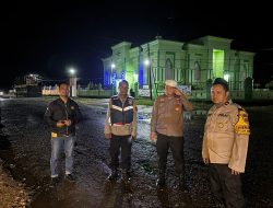Kapolsek Minasatene polres Pangkep turunkan Personilnya pengamanan Takbiran di masjid