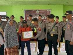 Bentuk Polisi Humanis, Polres Parepare Ajak Siswa Latja SPN Batua Bakti Sosial ke Ponpes dan Panti Jompo