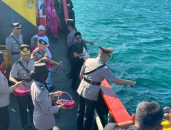 Peringati Hari Bhayangkara Ke-80, Kapolres Parepare Pimpin Tradisi Tabur Bunga Penuh Makna