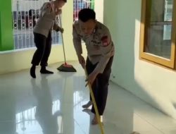 Bukan Cuma Aman, Tapi Bermanfaat Brimob Sulsel Peduli Lewat Aksi Bersih Masjid