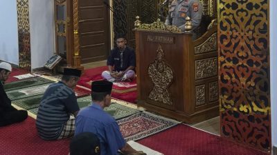 Polisi Bersama Masyarakat, Wakapolres Parepare Safari Subuh dan Sosialisasi Kamtibmas